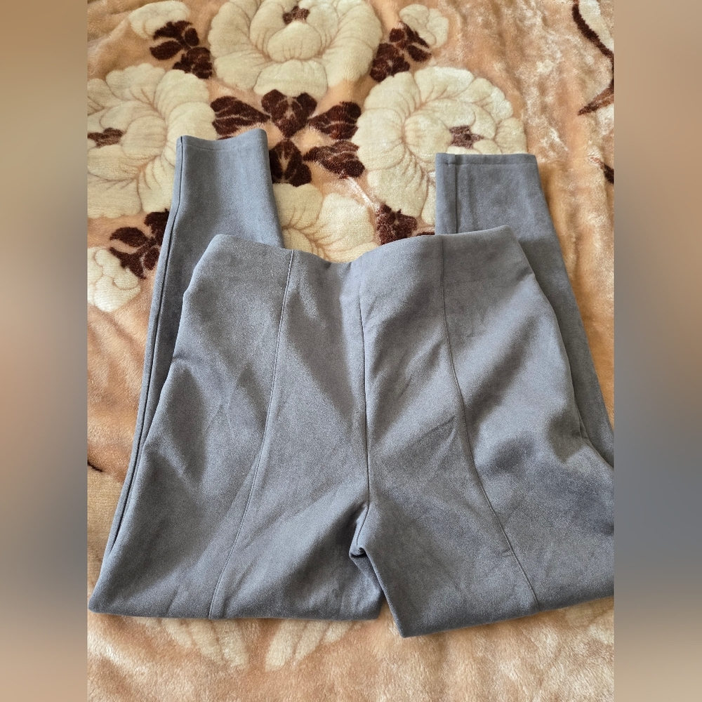 Women's Chico's Gray Suede Feel Pants Size 1R US 8R - Picture 5 of 6